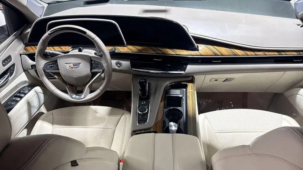 2023 Cadillac Escalade Premium Luxury Platinum