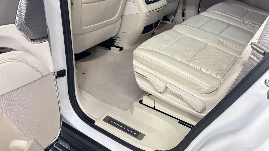 2023 Cadillac Escalade Premium Luxury Platinum