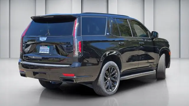 2023 Cadillac Escalade Sport