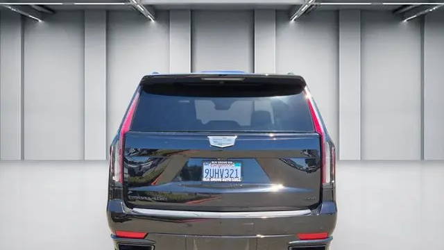 2023 Cadillac Escalade Sport