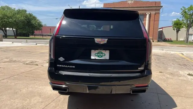 2022 Cadillac Escalade Sport