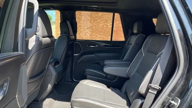 2022 Cadillac Escalade Sport