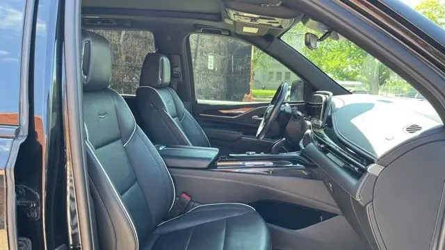 2022 Cadillac Escalade Sport