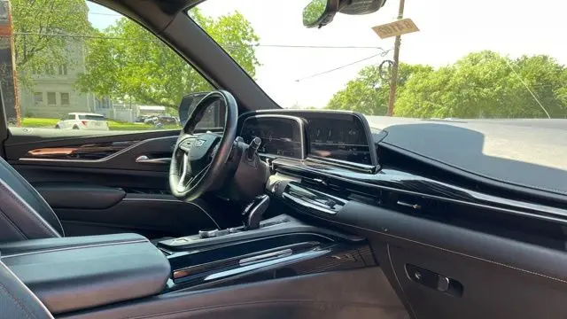 2022 Cadillac Escalade Sport