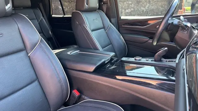 2022 Cadillac Escalade Sport