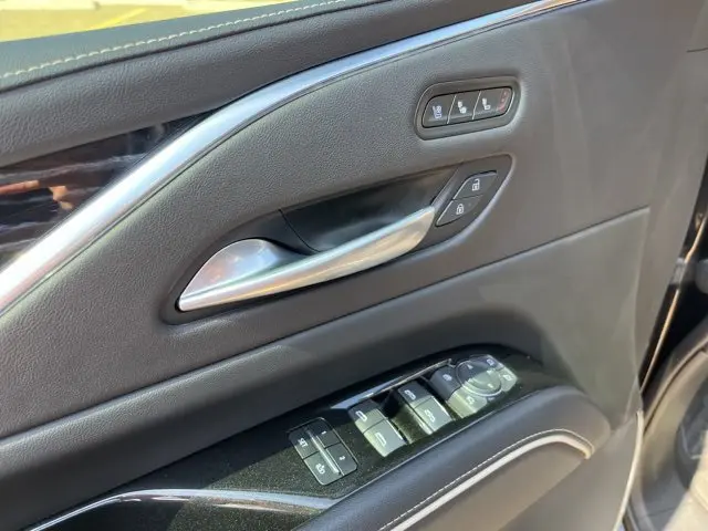 2022 Cadillac Escalade - $53,112