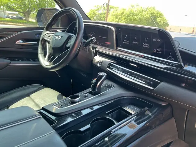 2022 Cadillac Escalade - $53,112