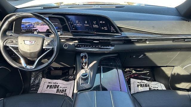 2023 Cadillac Escalade Sport