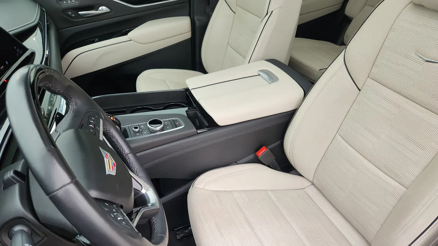 2024 Cadillac Escalade Sport