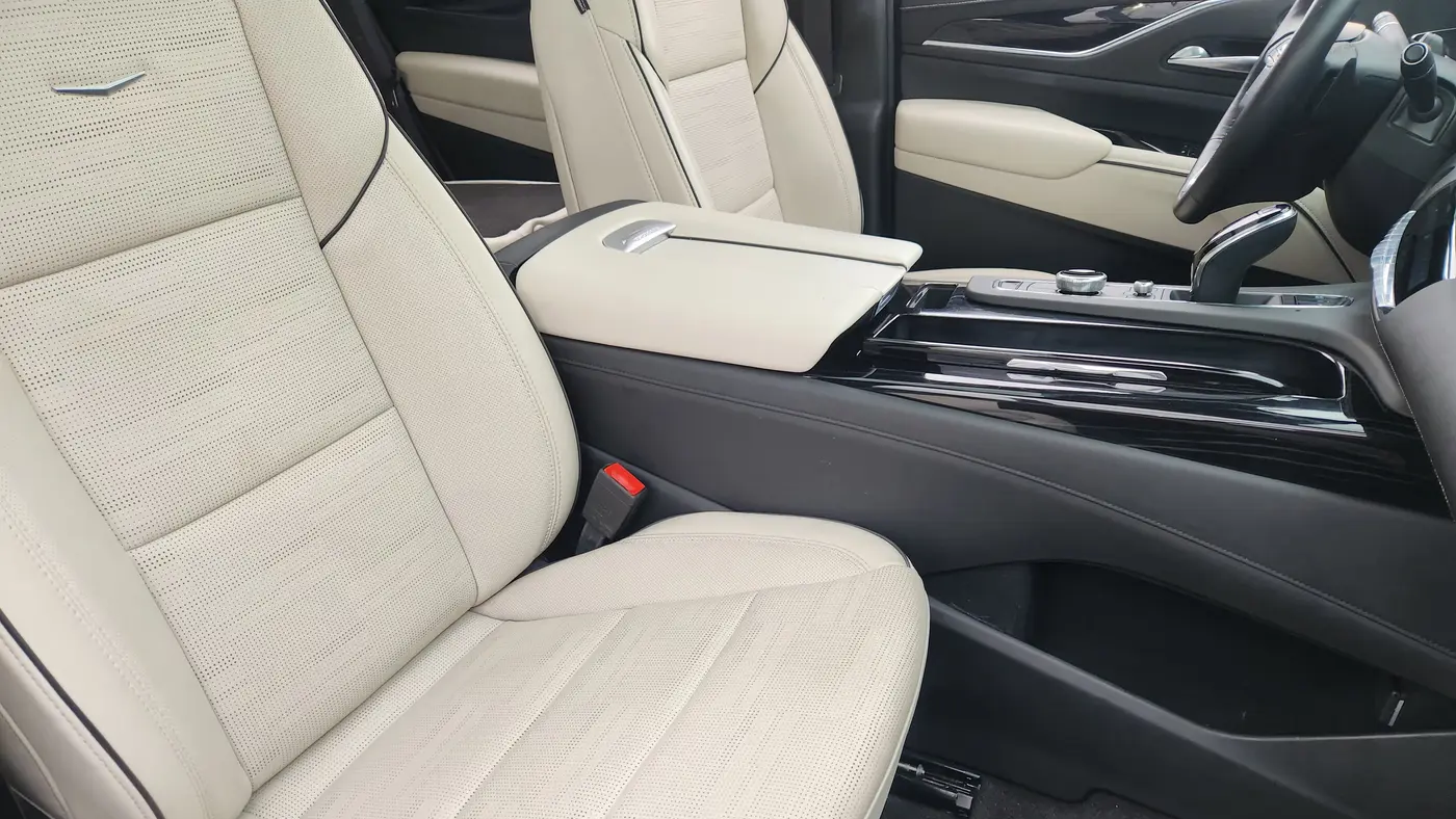 2024 Cadillac Escalade Sport