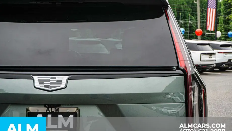 2024 Cadillac Escalade Sport