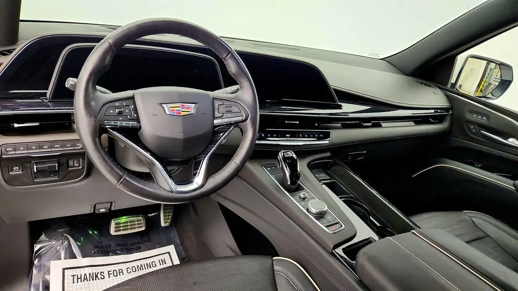 2022 Cadillac Escalade - $59,995
