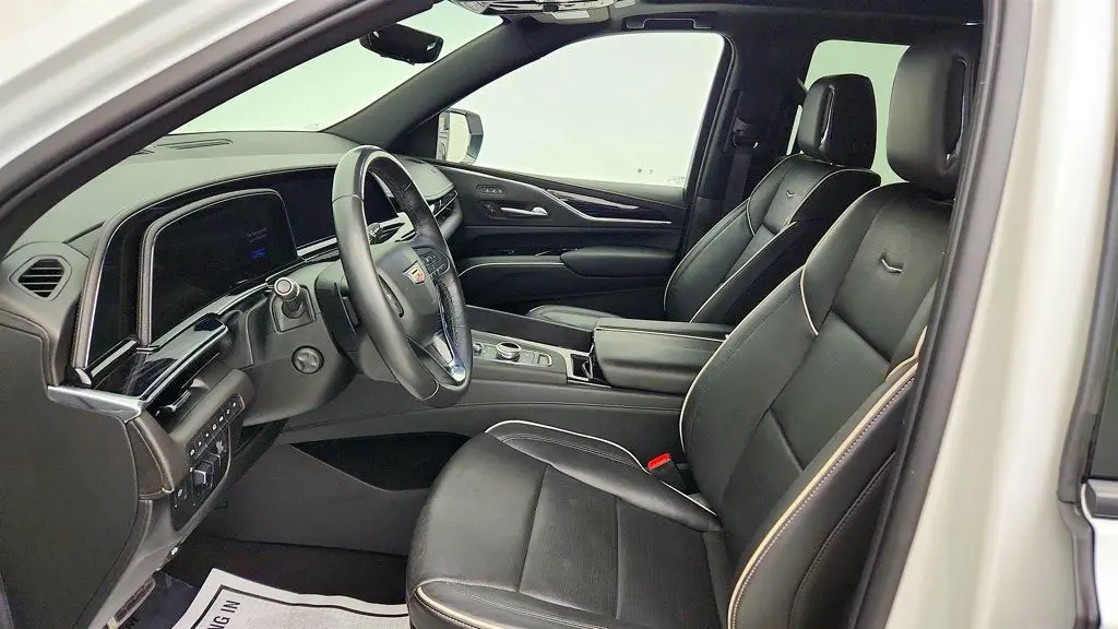 2022 Cadillac Escalade - $59,995