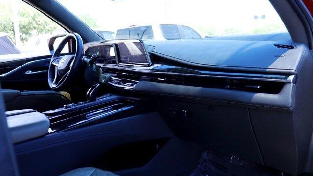 2024 Cadillac Escalade Sport
