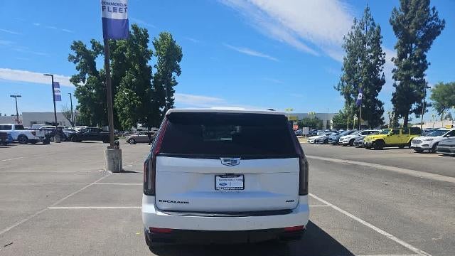 2023 Cadillac Escalade Sport