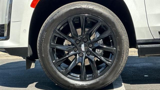 2023 Cadillac Escalade Sport