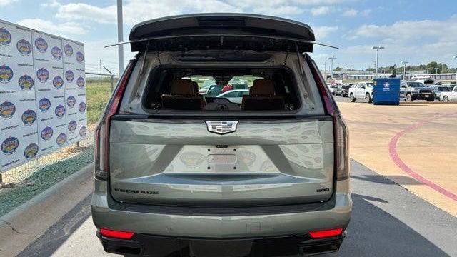 2024 Cadillac Escalade Sport