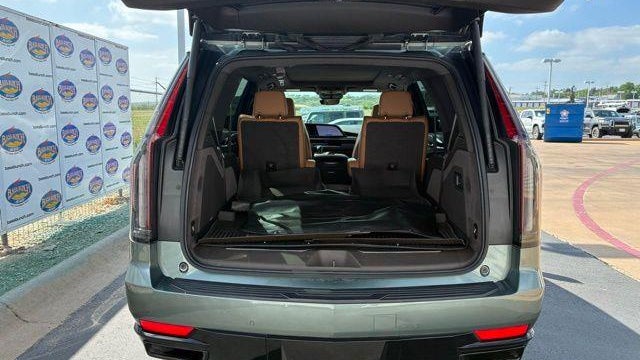 2024 Cadillac Escalade Sport