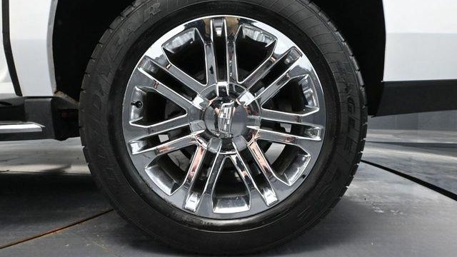 2017 Cadillac Escalade ESV Standard