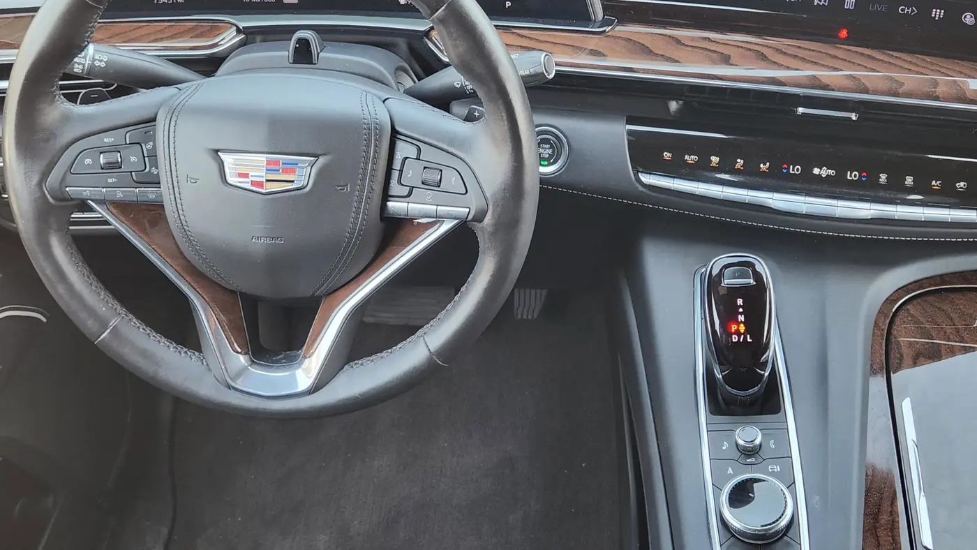 2022 Cadillac Escalade Sport Platinum