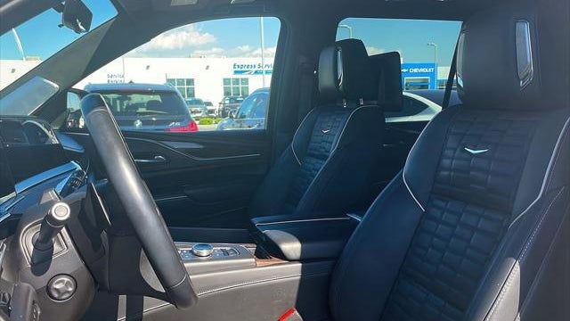 2023 Cadillac Escalade Sport Platinum