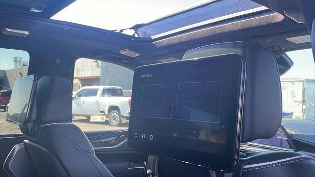 2023 Cadillac Escalade Sport Platinum