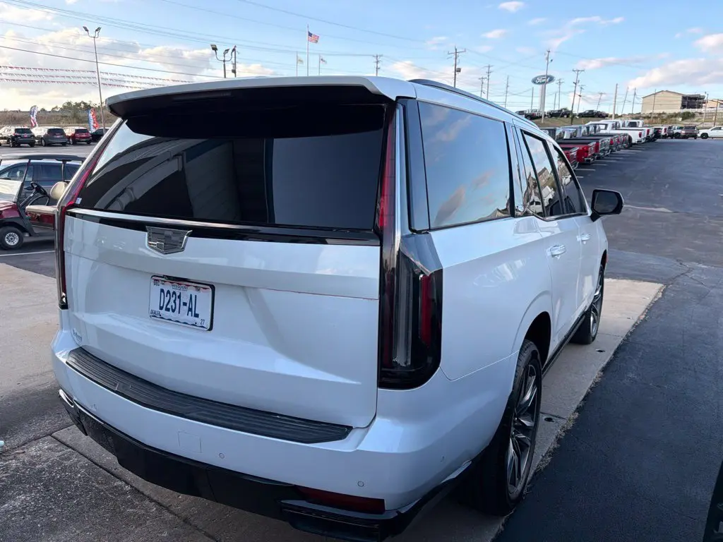 2021 Cadillac Escalade - $55,499