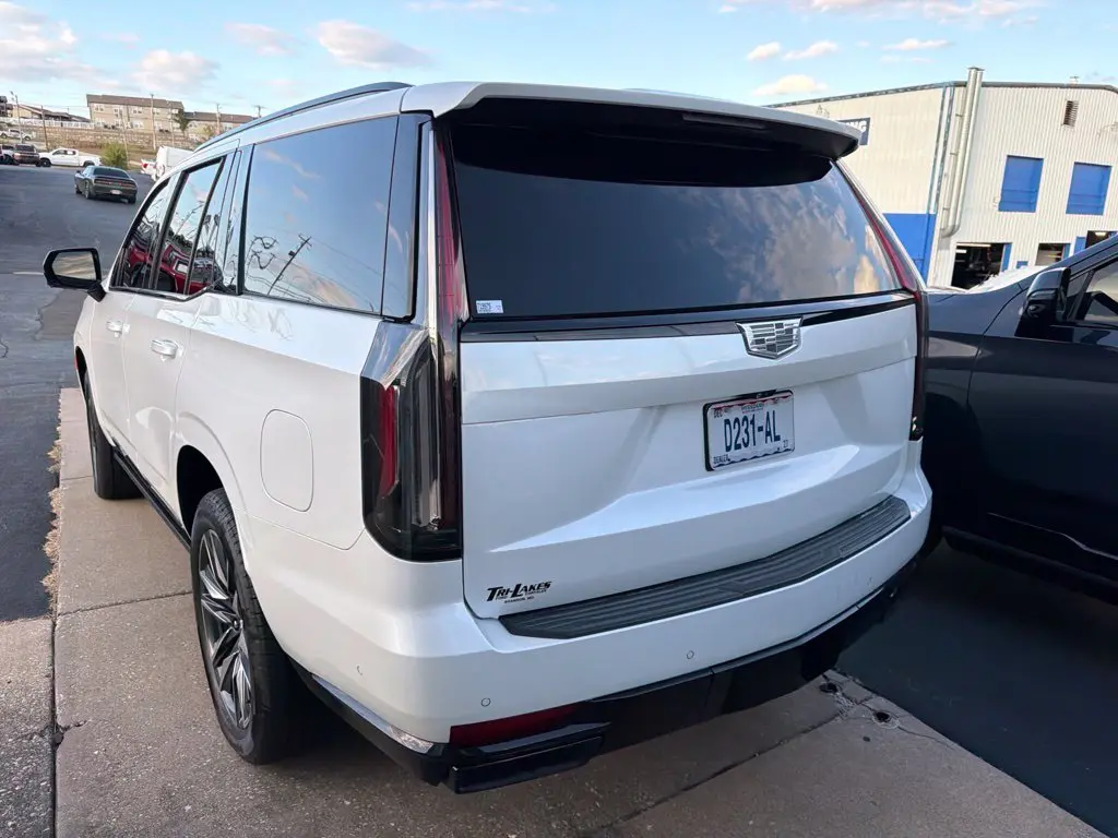 2021 Cadillac Escalade - $55,499