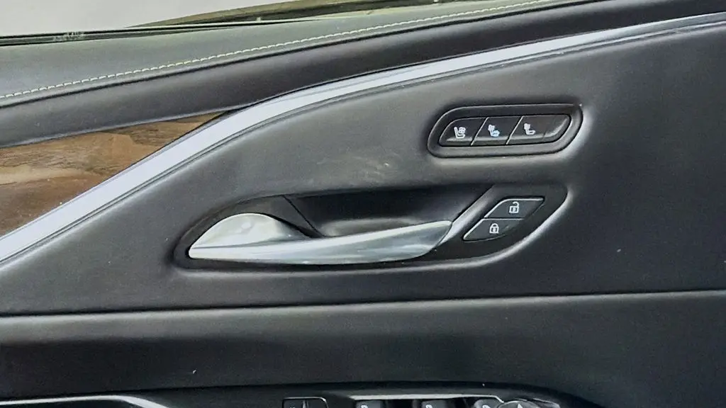 2023 Cadillac Escalade Sport Platinum