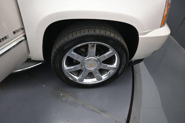 2011 Cadillac Escalade - $8,900