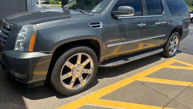 2011 Cadillac Escalade ESV Luxury