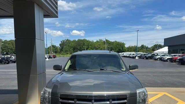 2011 Cadillac Escalade ESV Luxury