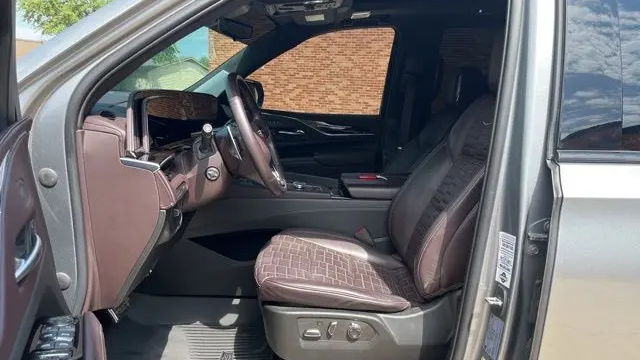 2023 Cadillac Escalade-V Base