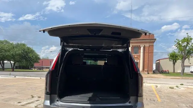 2023 Cadillac Escalade-V Base