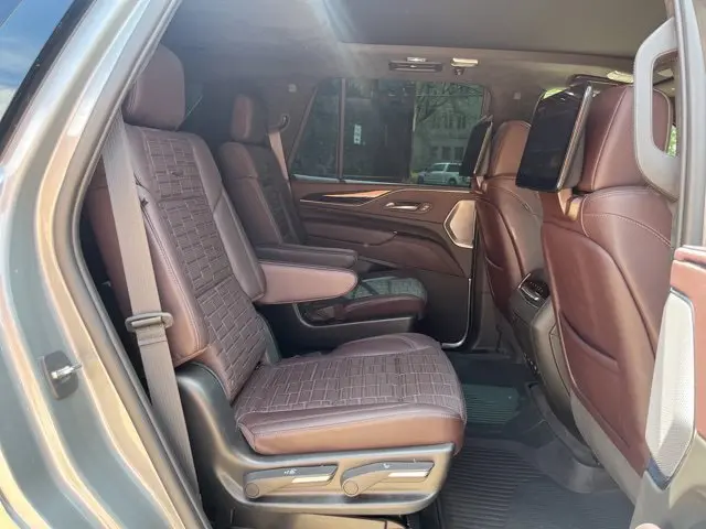 2023 Cadillac Escalade - $109,217