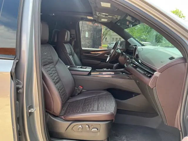 2023 Cadillac Escalade - $109,217