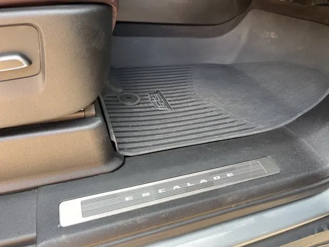 2023 Cadillac Escalade - $109,217