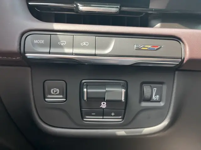 2023 Cadillac Escalade - $109,217