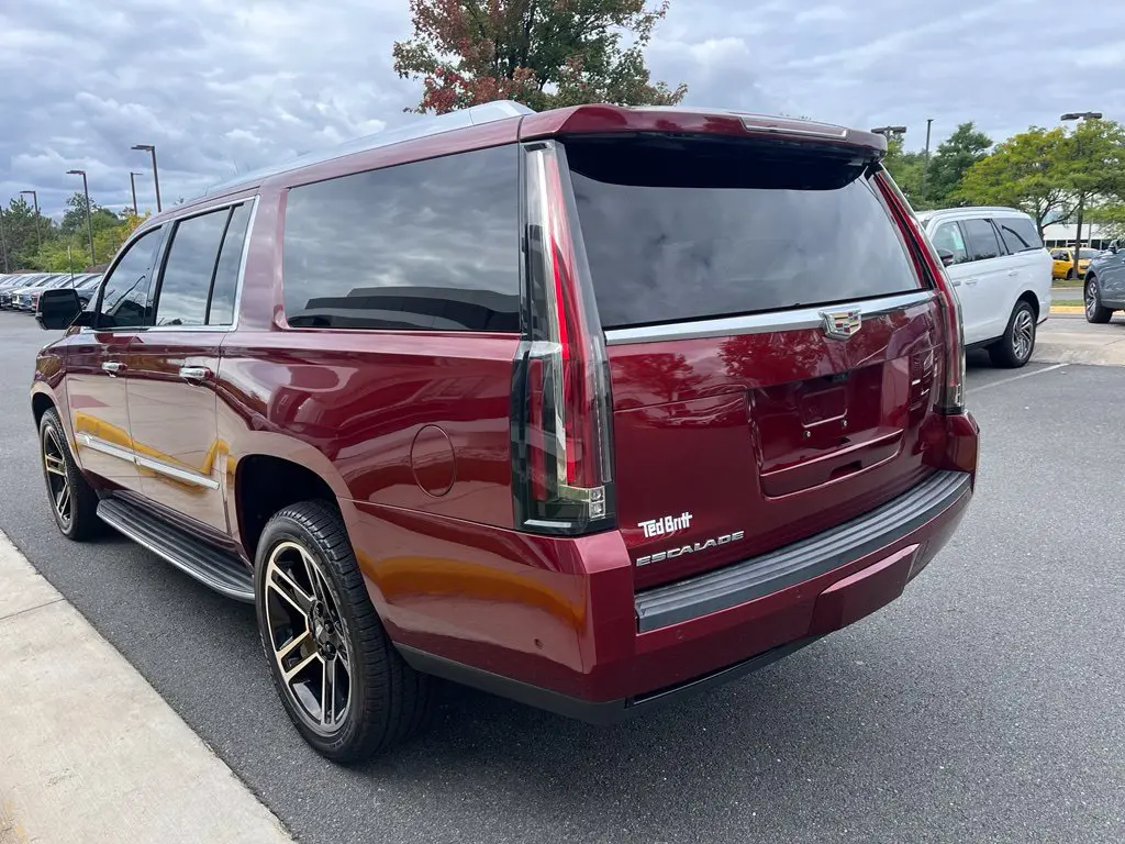 2018 Cadillac Escalade - $21,001