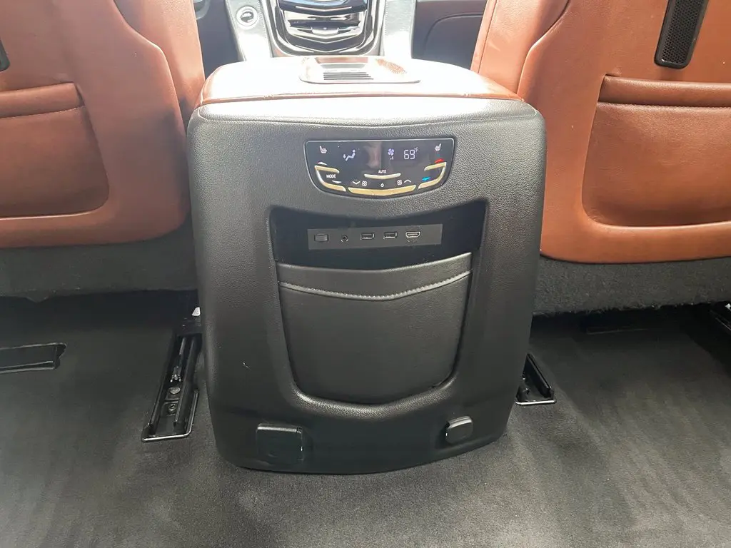 2018 Cadillac Escalade - $21,001