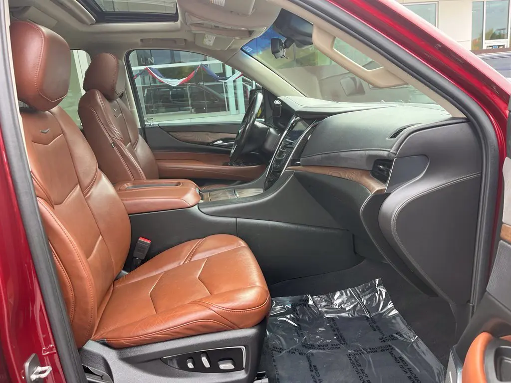 2018 Cadillac Escalade - $21,001
