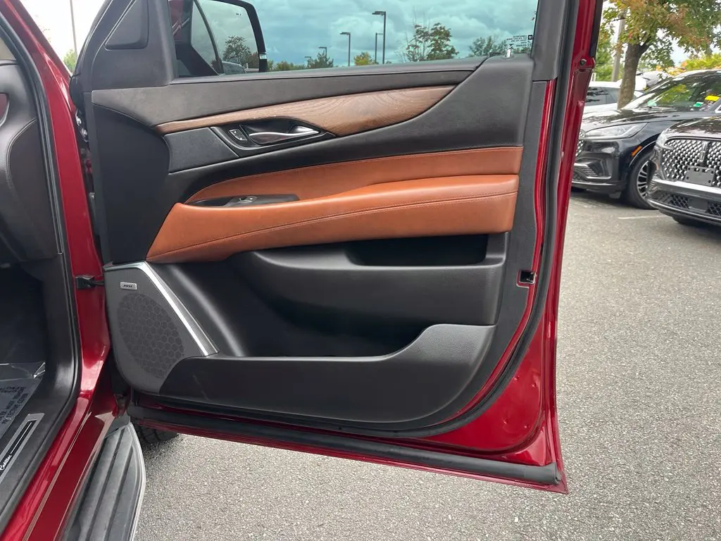 2018 Cadillac Escalade - $21,001