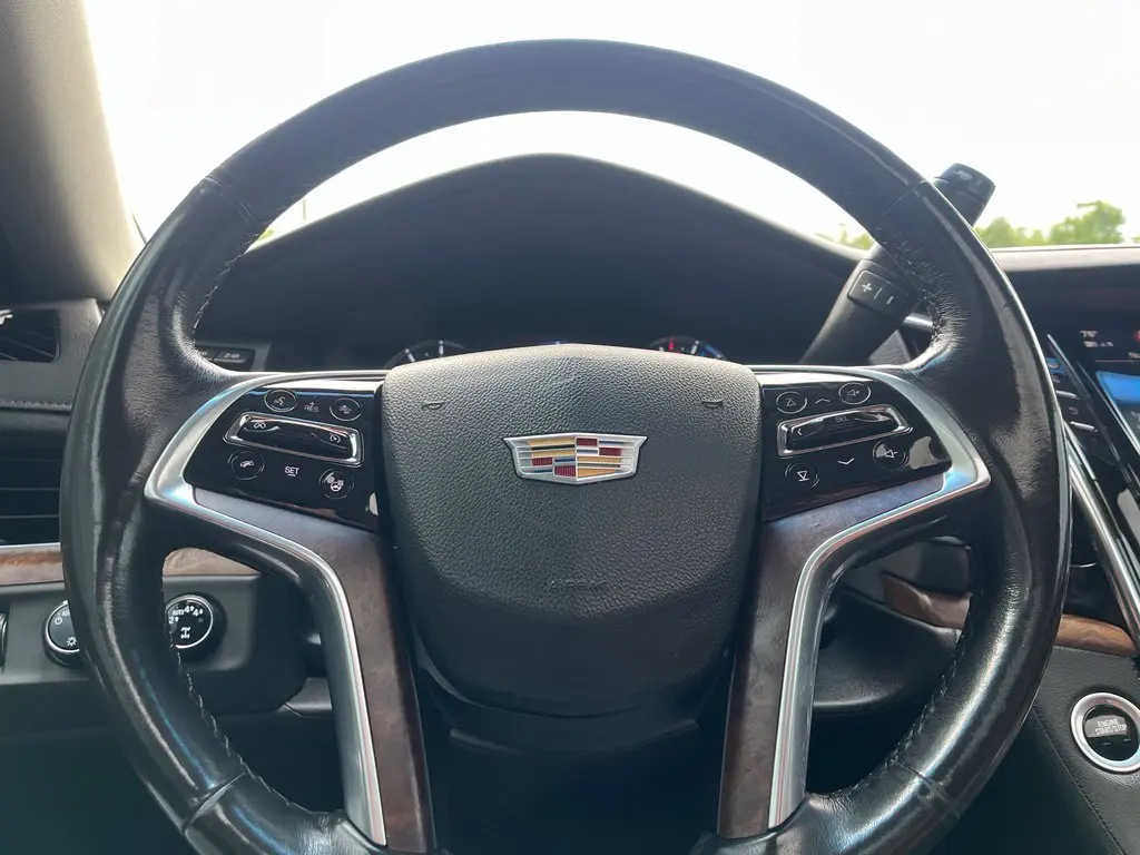 2018 Cadillac Escalade - $21,001