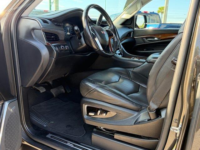 2020 Cadillac Escalade - $29,900