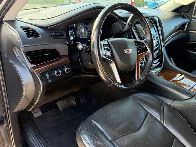 2020 Cadillac Escalade - $29,900