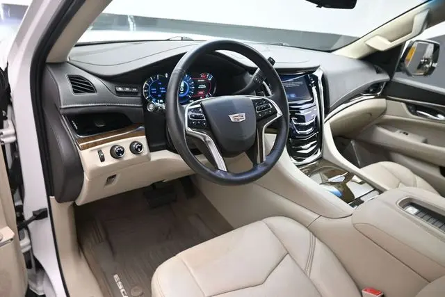 2018 Cadillac Escalade - $25,999