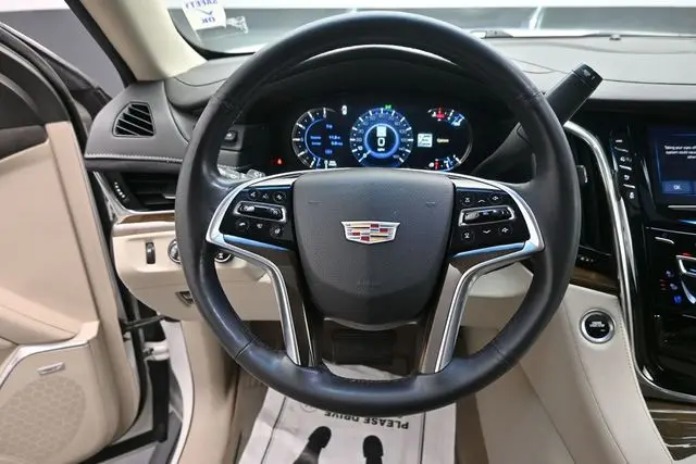 2018 Cadillac Escalade - $25,999