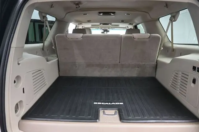 2018 Cadillac Escalade - $25,999