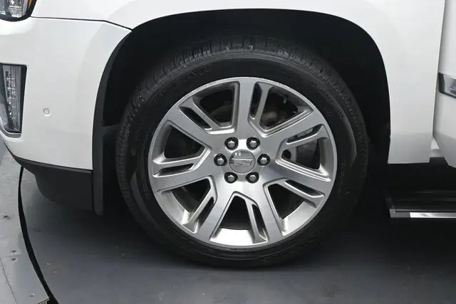 2018 Cadillac Escalade - $25,999