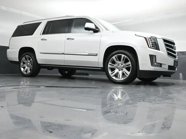 2018 Cadillac Escalade - $25,999